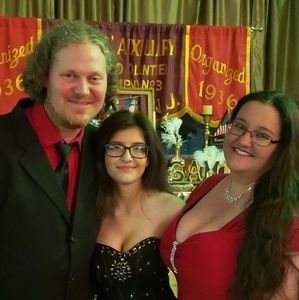 Meet your Posher, Amber